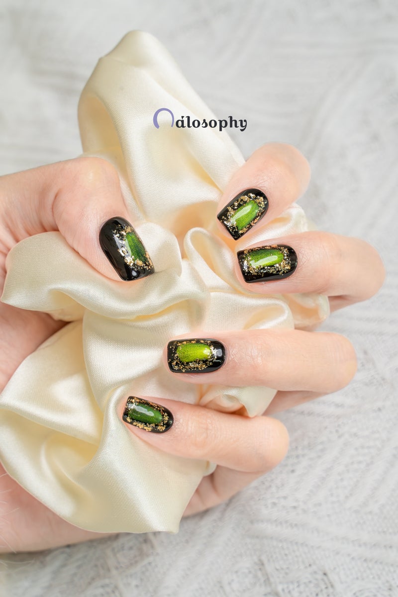 Nailosophy Handmade Luxury Press-on Nails Emerald Cat-Eye & Gold Foil on Black | Square Shape - Image 5